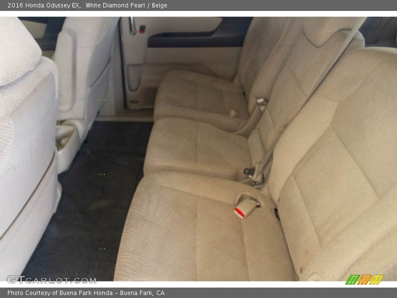 White Diamond Pearl / Beige 2016 Honda Odyssey EX