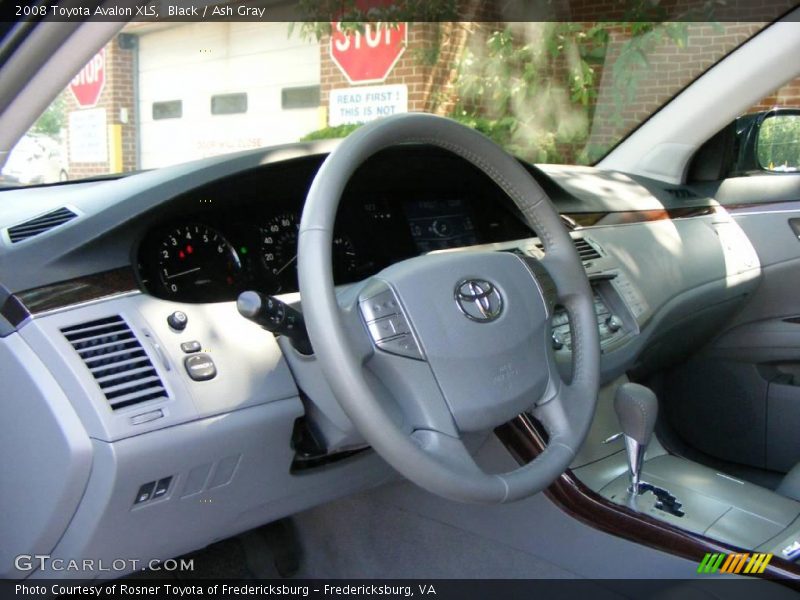 Black / Ash Gray 2008 Toyota Avalon XLS