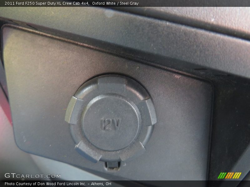 Oxford White / Steel Gray 2011 Ford F250 Super Duty XL Crew Cab 4x4
