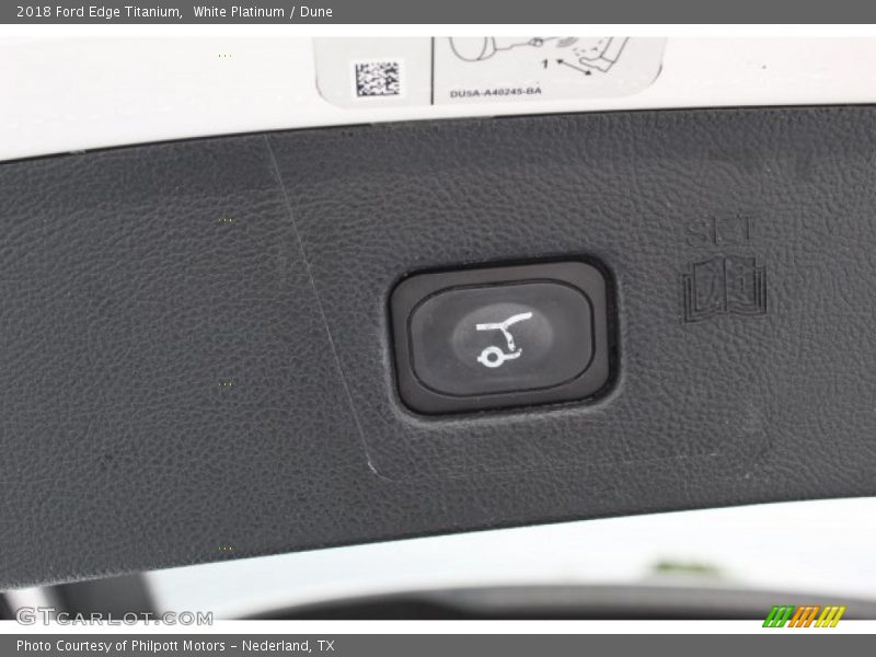 White Platinum / Dune 2018 Ford Edge Titanium