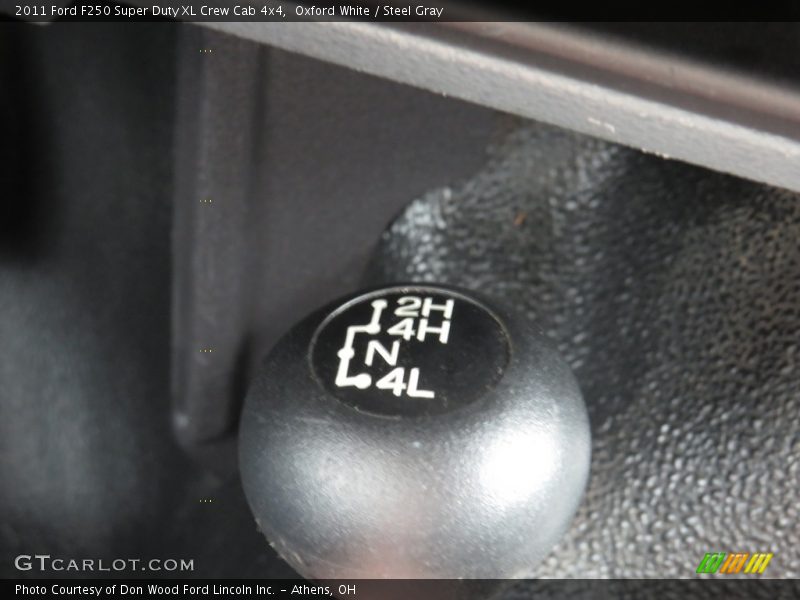 Oxford White / Steel Gray 2011 Ford F250 Super Duty XL Crew Cab 4x4