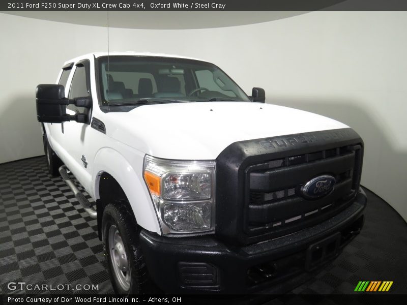Oxford White / Steel Gray 2011 Ford F250 Super Duty XL Crew Cab 4x4