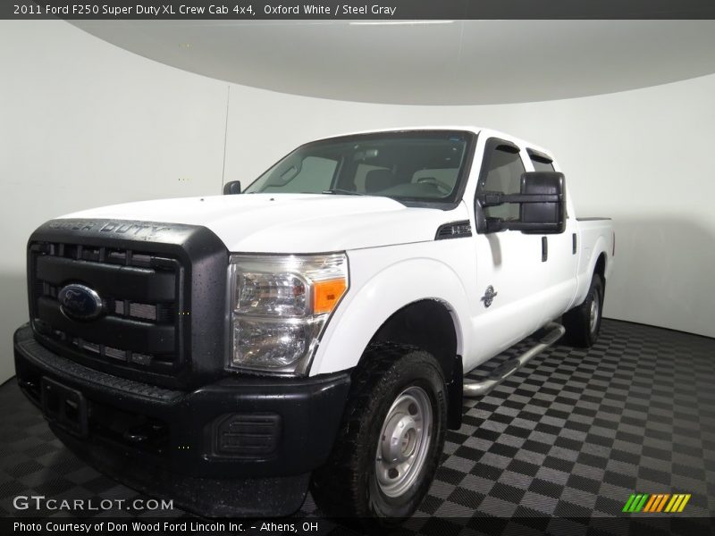 Oxford White / Steel Gray 2011 Ford F250 Super Duty XL Crew Cab 4x4