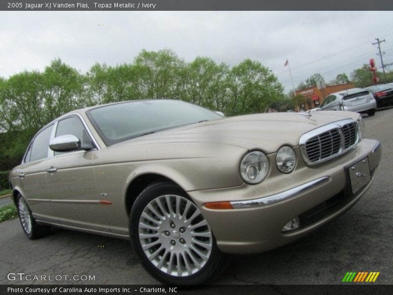 Topaz Metallic / Ivory 2005 Jaguar XJ Vanden Plas