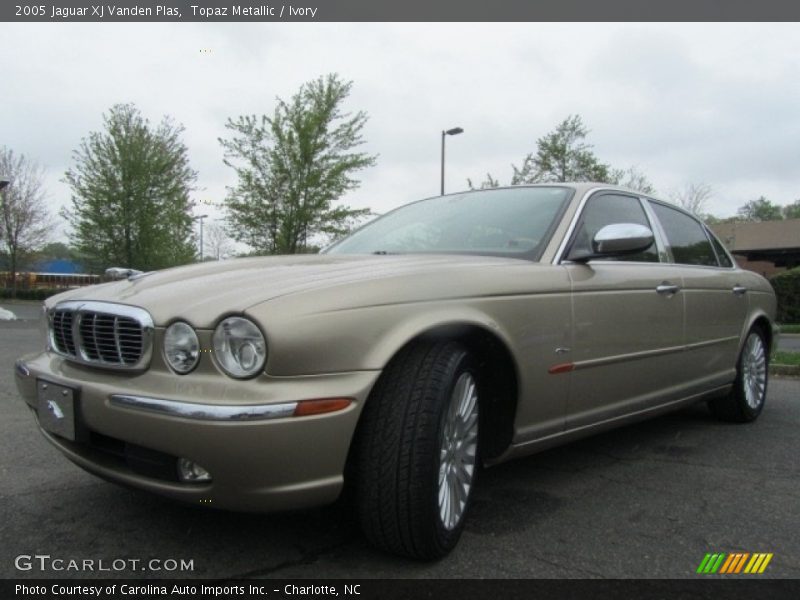 Topaz Metallic / Ivory 2005 Jaguar XJ Vanden Plas