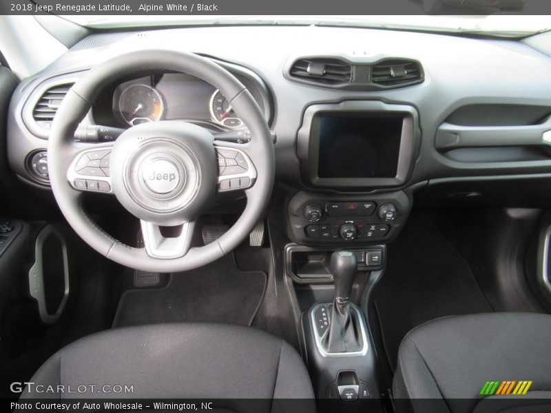 Alpine White / Black 2018 Jeep Renegade Latitude