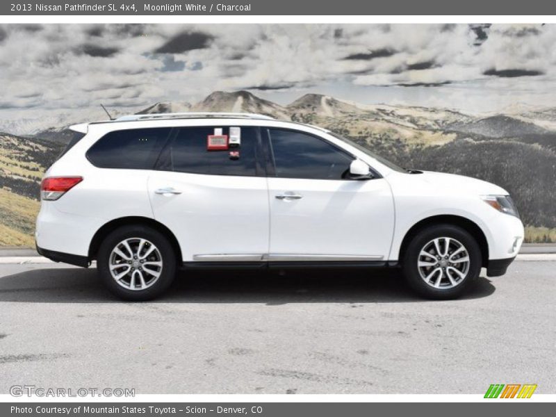 Moonlight White / Charcoal 2013 Nissan Pathfinder SL 4x4