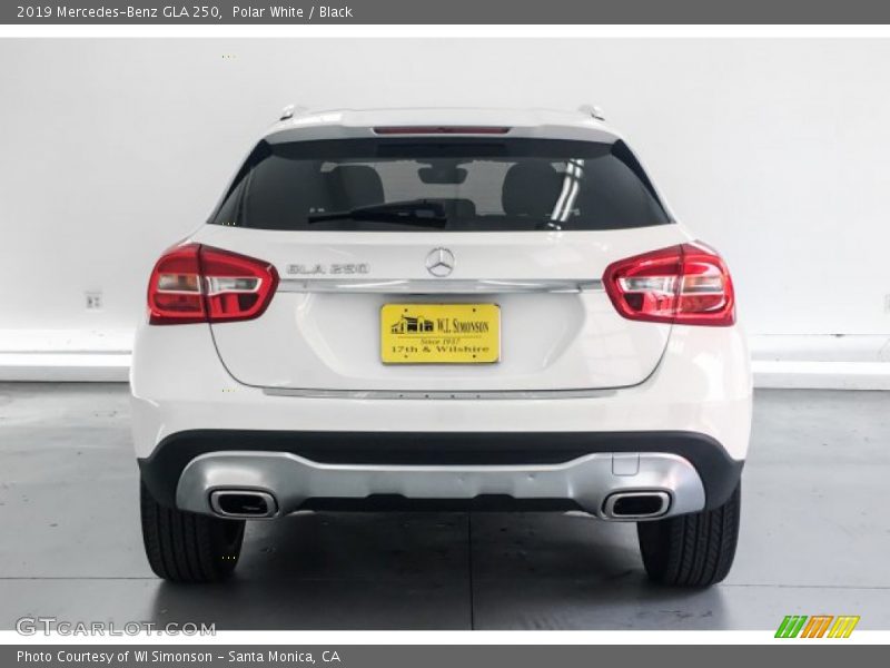 Polar White / Black 2019 Mercedes-Benz GLA 250
