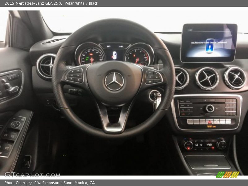 Polar White / Black 2019 Mercedes-Benz GLA 250