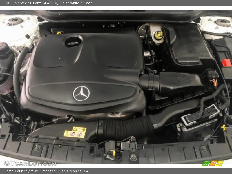 Polar White / Black 2019 Mercedes-Benz GLA 250