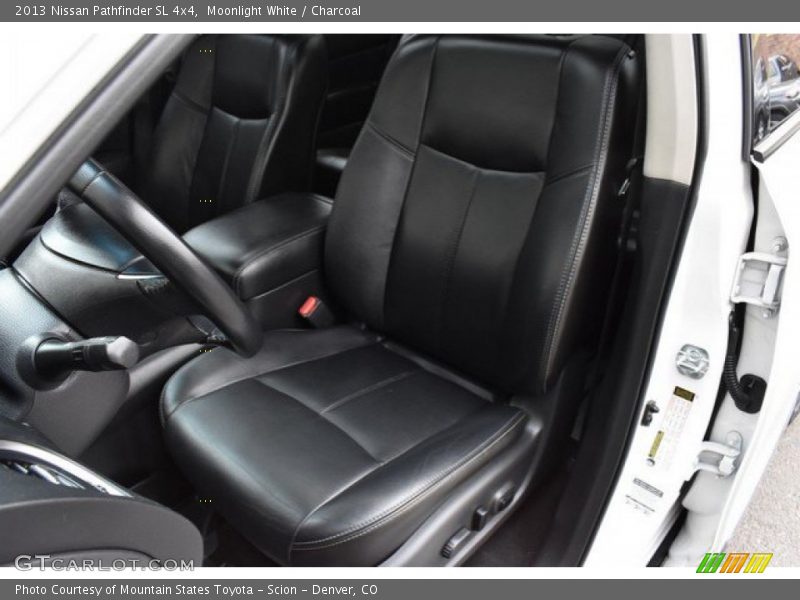Moonlight White / Charcoal 2013 Nissan Pathfinder SL 4x4