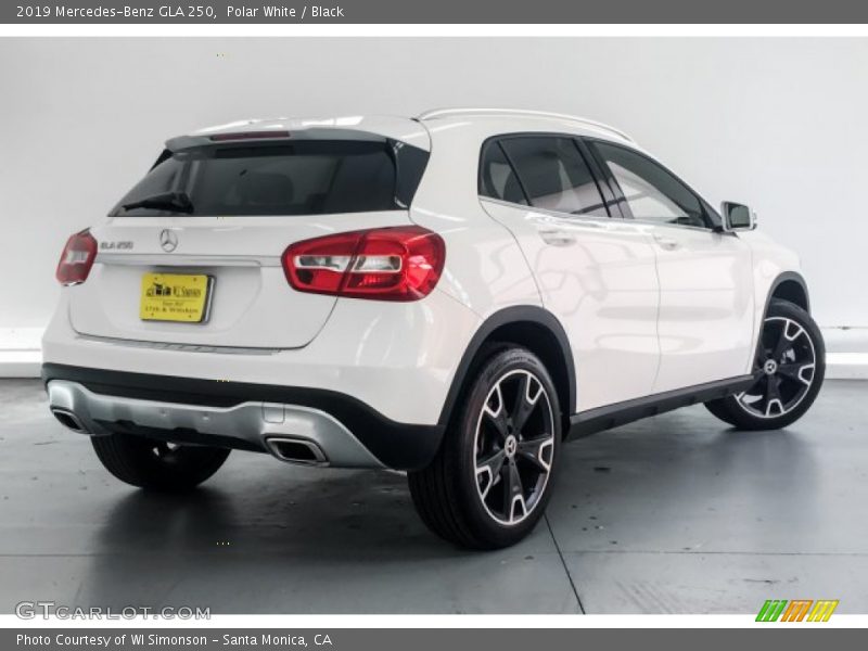 Polar White / Black 2019 Mercedes-Benz GLA 250