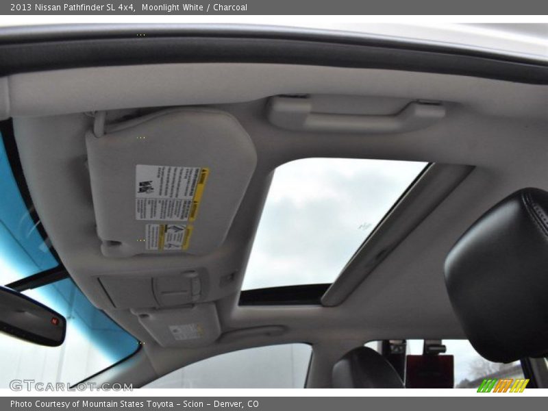 Moonlight White / Charcoal 2013 Nissan Pathfinder SL 4x4