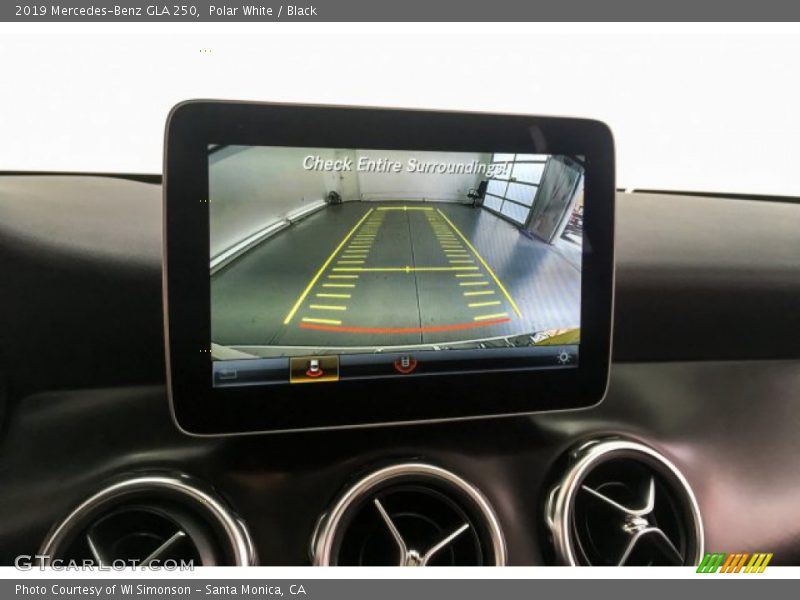 Polar White / Black 2019 Mercedes-Benz GLA 250