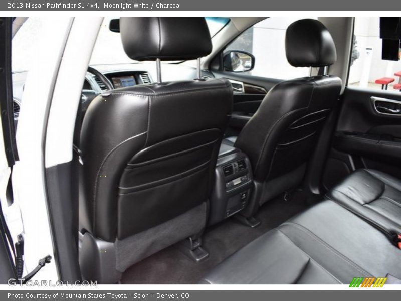 Moonlight White / Charcoal 2013 Nissan Pathfinder SL 4x4