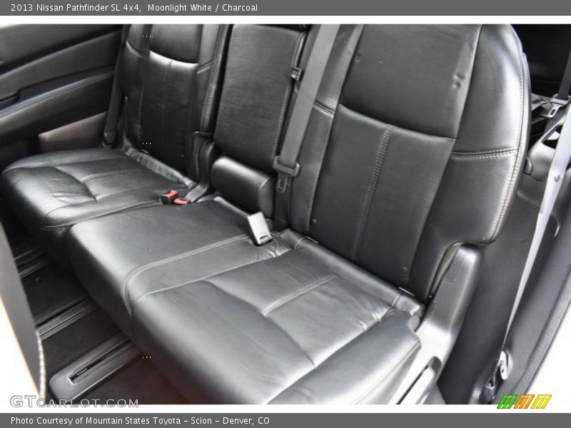 Moonlight White / Charcoal 2013 Nissan Pathfinder SL 4x4