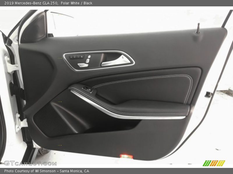 Polar White / Black 2019 Mercedes-Benz GLA 250