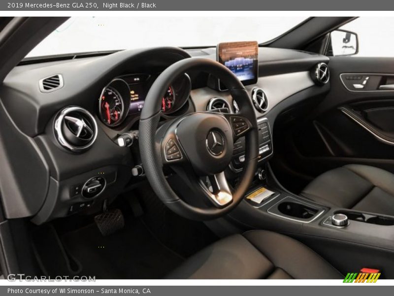 Night Black / Black 2019 Mercedes-Benz GLA 250