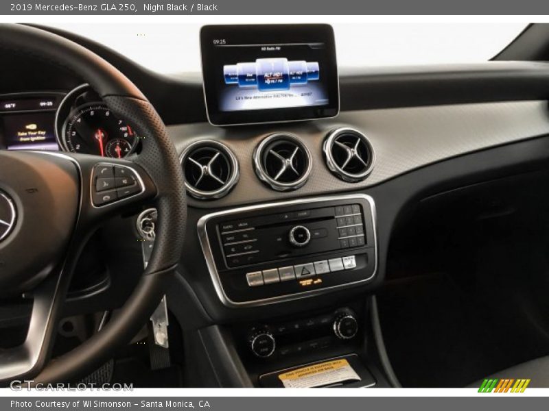 Night Black / Black 2019 Mercedes-Benz GLA 250