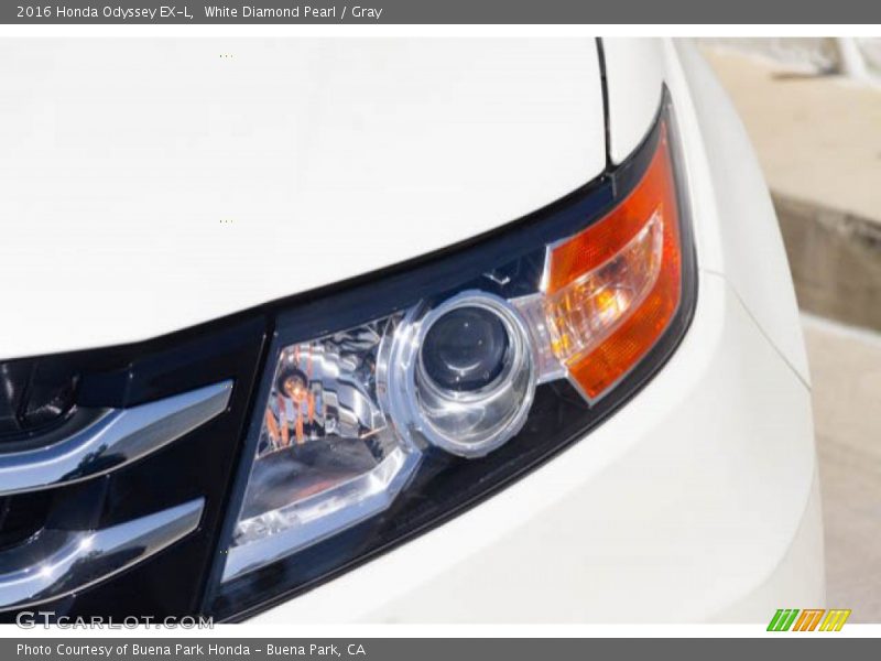 White Diamond Pearl / Gray 2016 Honda Odyssey EX-L