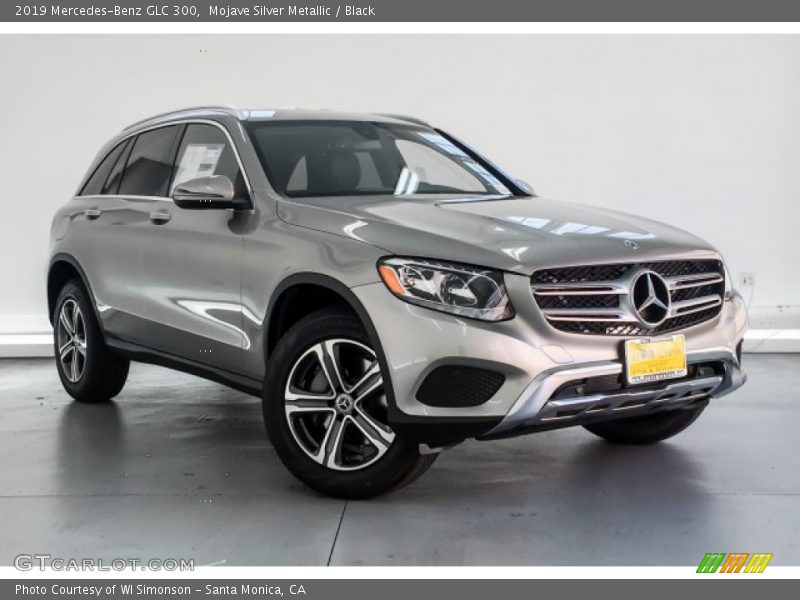 Mojave Silver Metallic / Black 2019 Mercedes-Benz GLC 300
