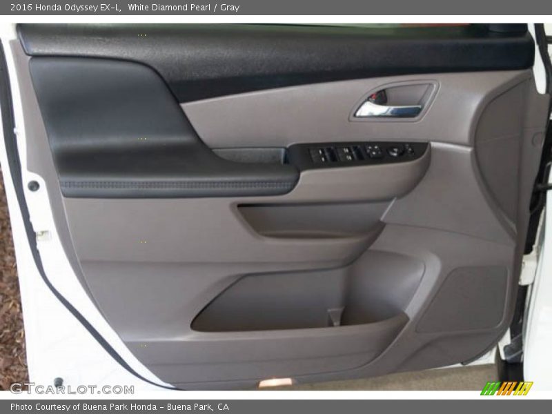 White Diamond Pearl / Gray 2016 Honda Odyssey EX-L