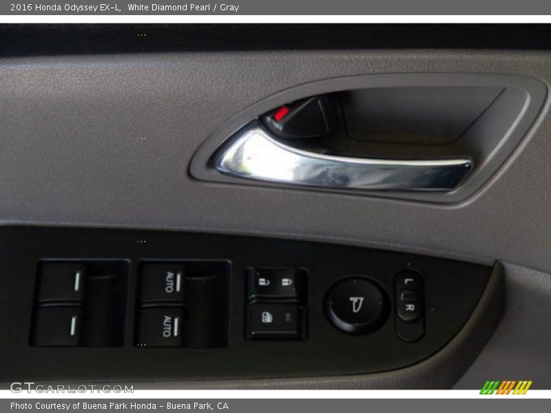 White Diamond Pearl / Gray 2016 Honda Odyssey EX-L