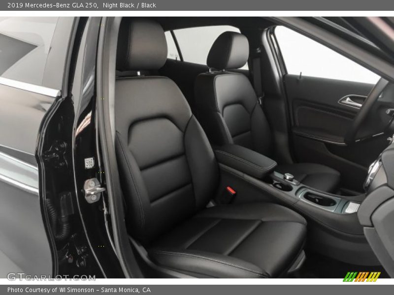 Night Black / Black 2019 Mercedes-Benz GLA 250