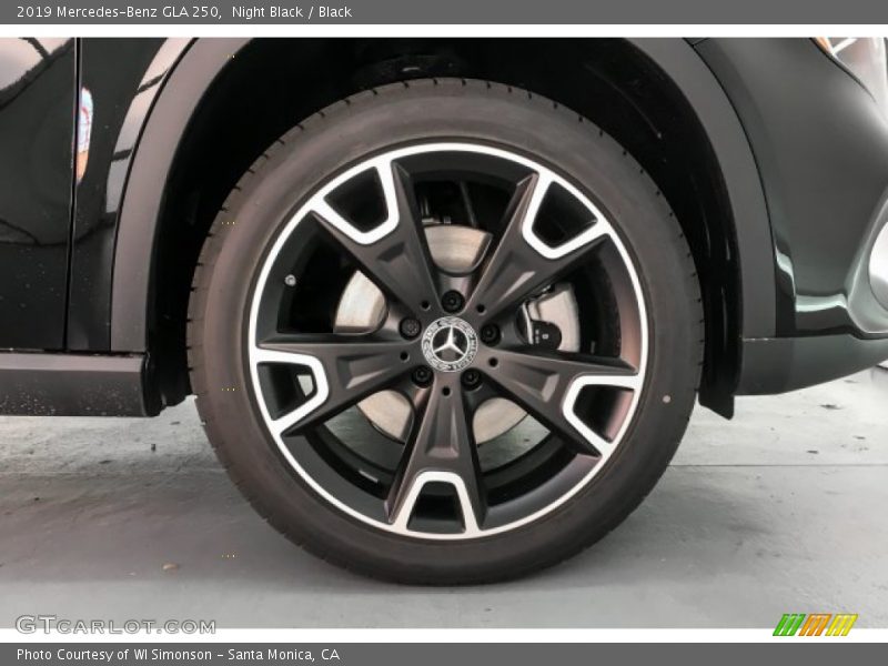 Night Black / Black 2019 Mercedes-Benz GLA 250