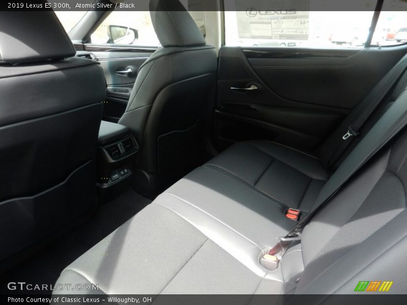 Atomic Silver / Black 2019 Lexus ES 300h