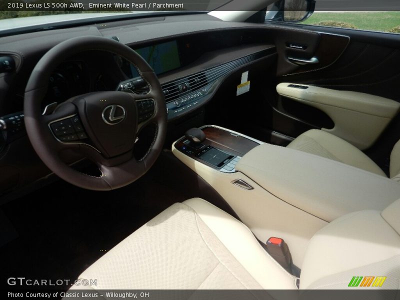 Eminent White Pearl / Parchment 2019 Lexus LS 500h AWD