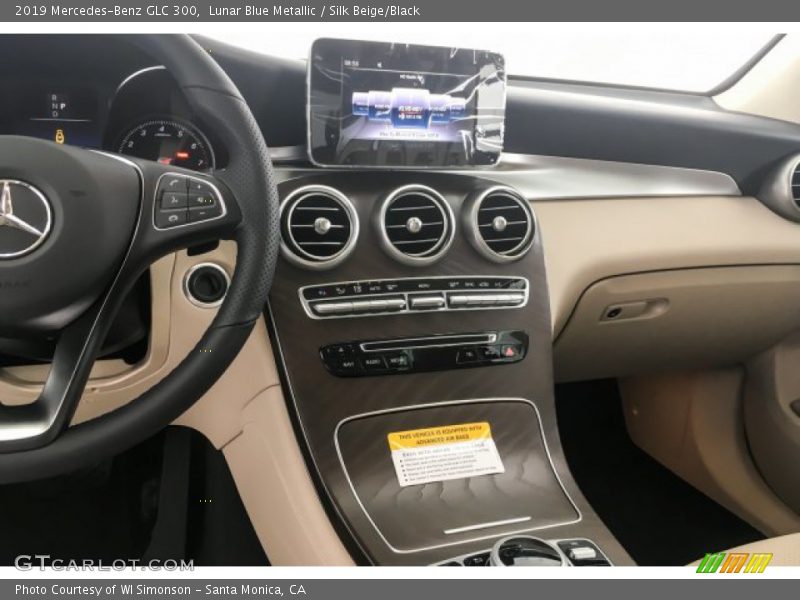 Lunar Blue Metallic / Silk Beige/Black 2019 Mercedes-Benz GLC 300