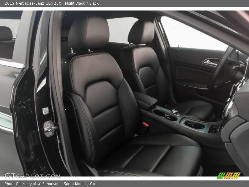 Night Black / Black 2019 Mercedes-Benz GLA 250