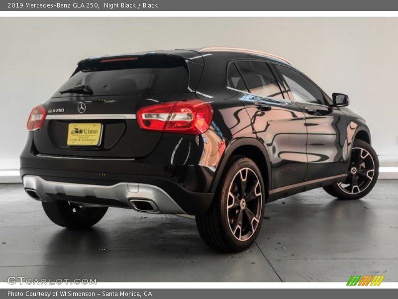 Night Black / Black 2019 Mercedes-Benz GLA 250