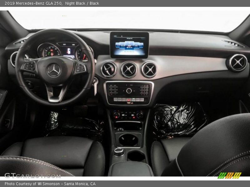 Night Black / Black 2019 Mercedes-Benz GLA 250