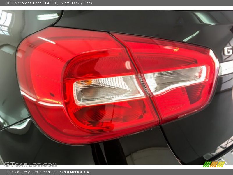 Night Black / Black 2019 Mercedes-Benz GLA 250