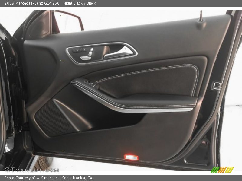 Night Black / Black 2019 Mercedes-Benz GLA 250