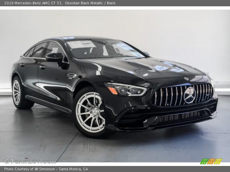 Front 3/4 View of 2019 AMG GT 53