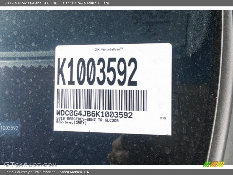 Selenite Grey Metallic / Black 2019 Mercedes-Benz GLC 300