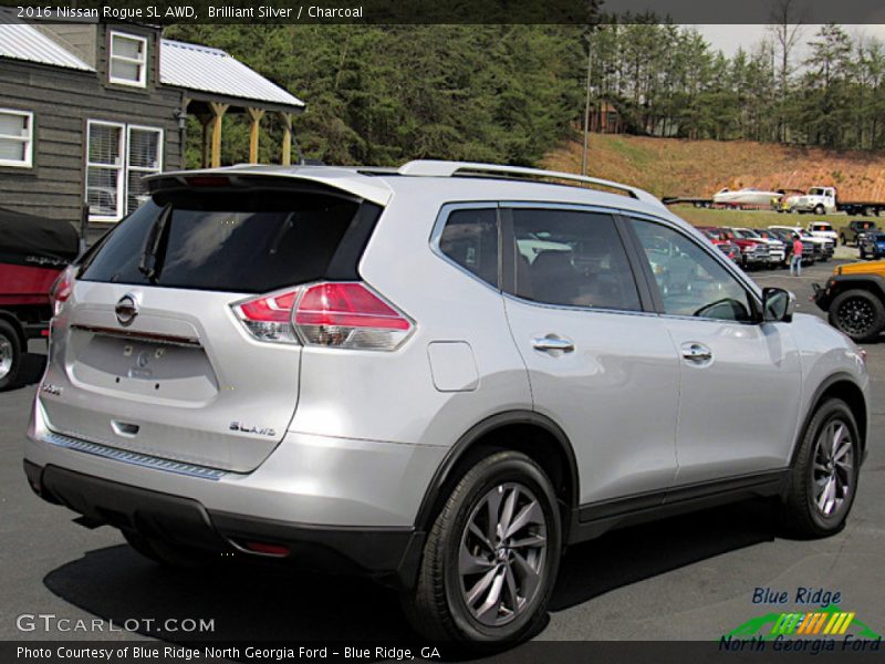 Brilliant Silver / Charcoal 2016 Nissan Rogue SL AWD