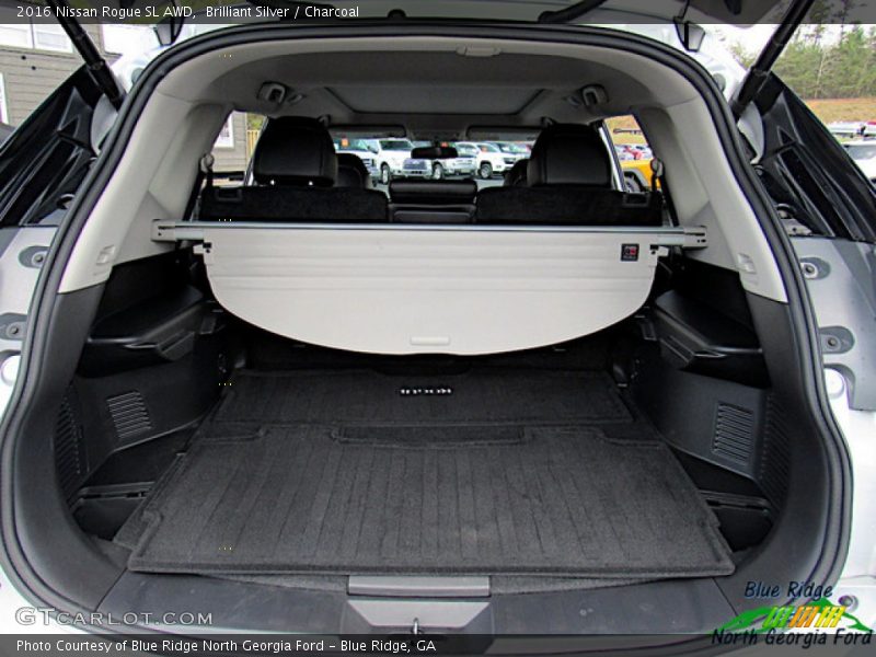 Brilliant Silver / Charcoal 2016 Nissan Rogue SL AWD