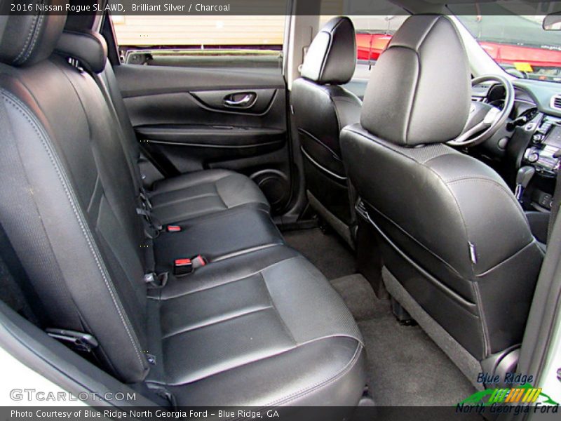 Brilliant Silver / Charcoal 2016 Nissan Rogue SL AWD