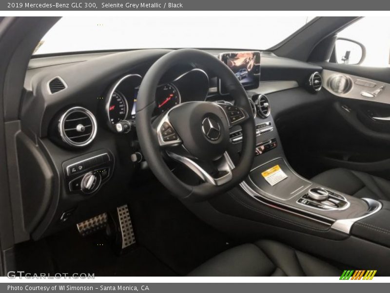 Selenite Grey Metallic / Black 2019 Mercedes-Benz GLC 300