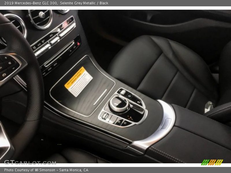 Selenite Grey Metallic / Black 2019 Mercedes-Benz GLC 300