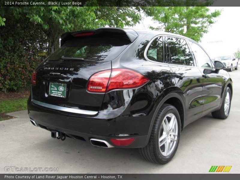 Black / Luxor Beige 2014 Porsche Cayenne