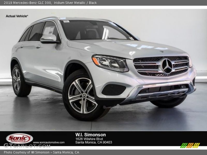 Iridium Silver Metallic / Black 2019 Mercedes-Benz GLC 300