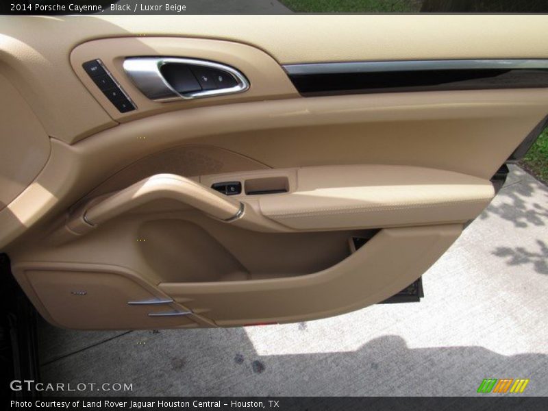 Black / Luxor Beige 2014 Porsche Cayenne