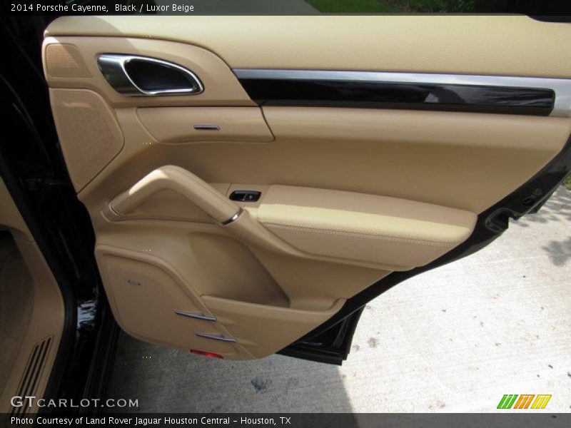 Black / Luxor Beige 2014 Porsche Cayenne