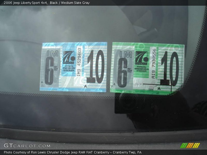 Black / Medium Slate Gray 2006 Jeep Liberty Sport 4x4