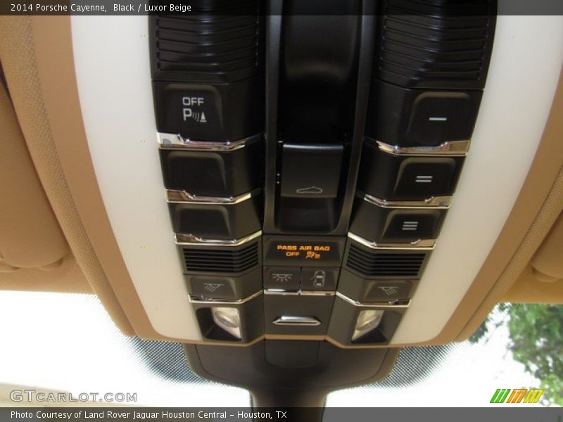 Black / Luxor Beige 2014 Porsche Cayenne